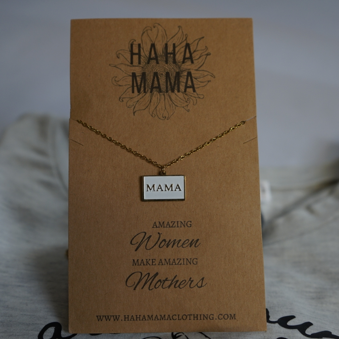 Mama Pendant Necklace with White and Gold